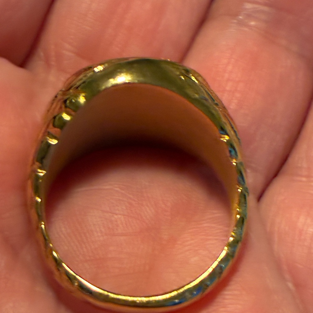 Gold Statement Ring - Picture 4 of 16